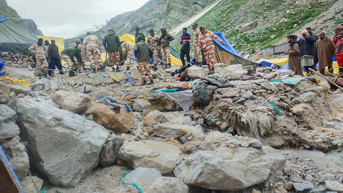 Environmentalists Warn of Ecological Disaster as Amarnath Yatra Proceeds in IIOJK