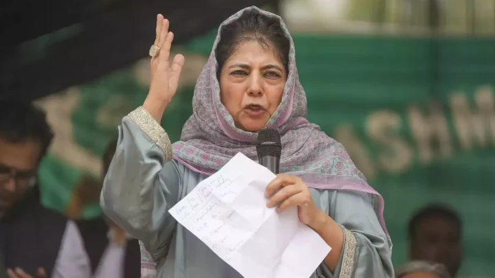 Mehbooba Mufti Warns India to Learn from Bangladesh’s Unrest