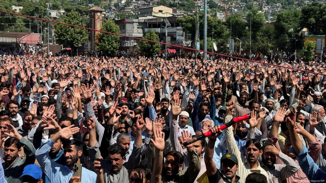 Protests Erupt in Muzaffarabad against Forced Elections in IIOJK