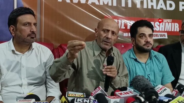 Engineer Rasheed Highlights Pakistan’s Role in Seeking Solution to Kashmir Dispute