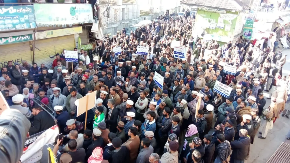 Traders in IIOJK Protest Basic Neglect