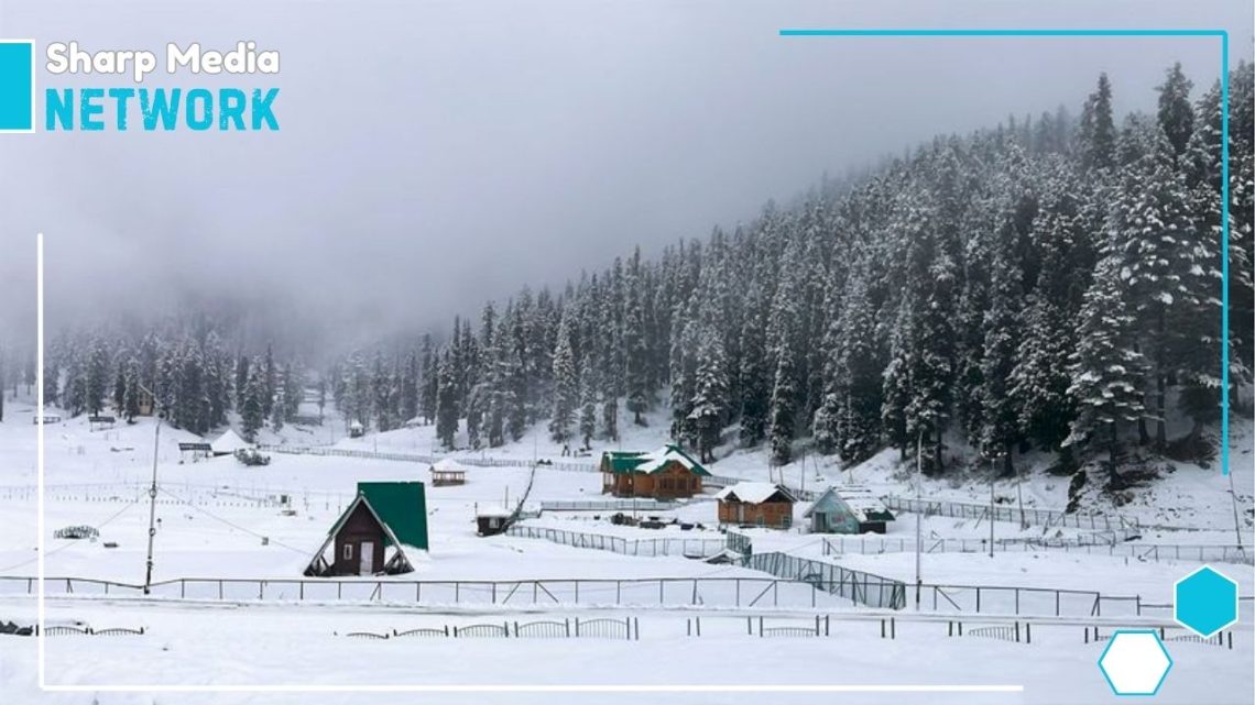 Intermittent Rain and Fresh Snowfall in IIOJK Continues