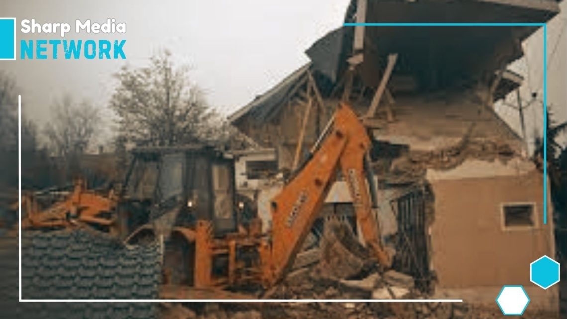 Indian Police Demolish Home of Kashmiri Freedom Activist in IIOJK