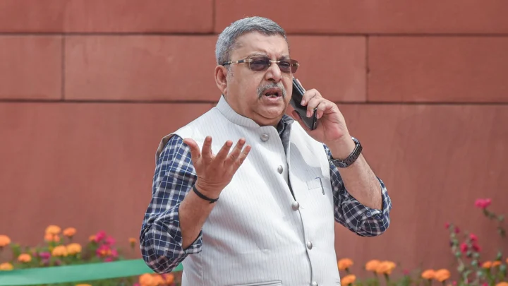 Kalyan Banerjee Exposes Modi: 56-Inch Chest Shrinks Before Washington