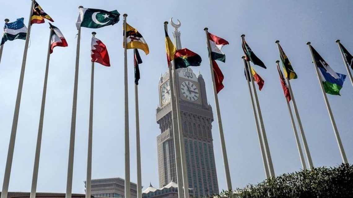 APHC Urges World to Play Its Role in Settlement of Kashmir Dispute