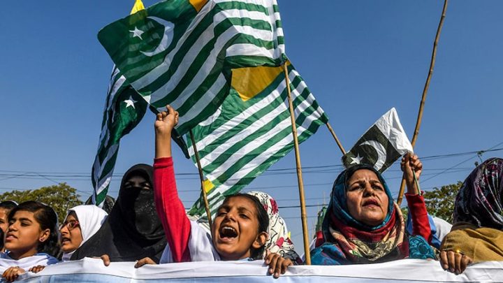 APHC Draws Parallel Between Pakistan’s Democracy & India’s Oppression in Kashmir