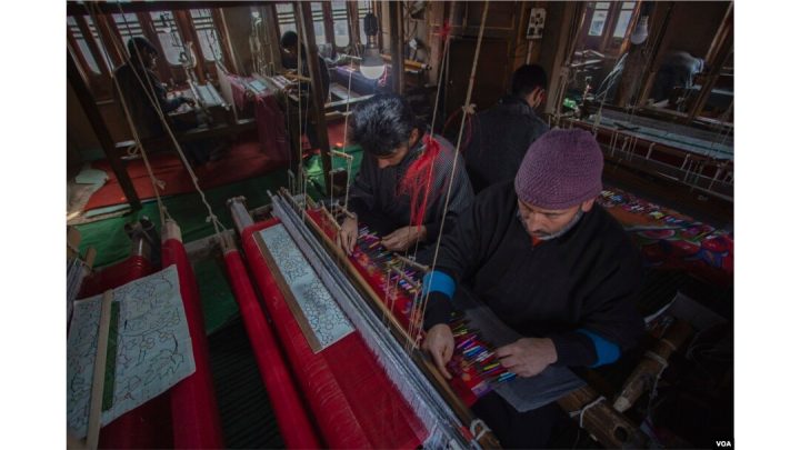 Kashmiri Traders Forced to Chant Communal Slogans as Extremist Groups Tighten Grip Across Indian States