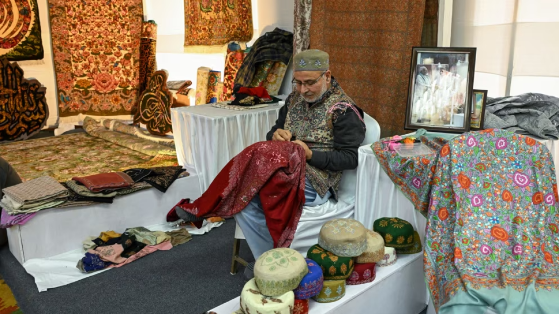 Kashmiri Shawl Sellers Harassed in Haryana and Hindu Teacher’s Experience in Muslim-Majority Kishanganj Expose India’s Growing Intolerance