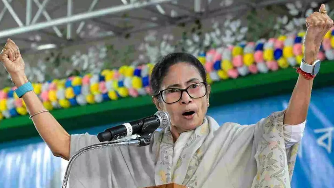 Mamata Banerjee Slams BJP as Factory of Outsiders and Defends Bengali Identity