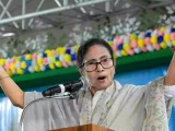 Mamata Banerjee Slams BJP as Factory of Outsiders and Defends Bengali Identity