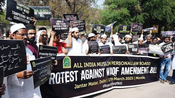 Uttar Pradesh Cancels Twelve Thousand Waqf Registrations Threatening Vital Muslim Assets