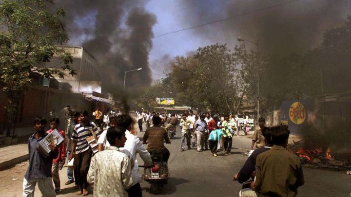Gujarat High Court Clears Five Men in the Brutal Burning Murder of a Muslim Man During the 2002 Riots