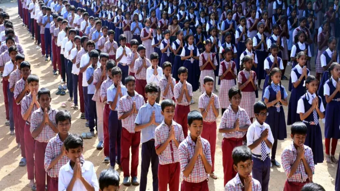 West Bengal Government Forces Vande Mataram on Students Despite Growing Muslim Anger