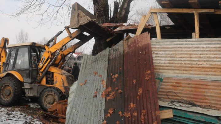 Demolition of Activist Homes in IIOJK Signals Administrative Abuse and Violation of Legal Rights