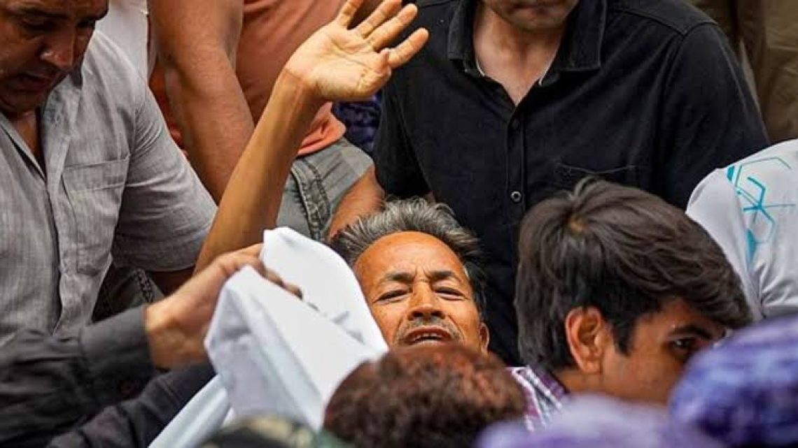 Delhi Police Forcibly Arrest SonamWangchuk At Jantar Mantar To Stop Peaceful Parliament March
