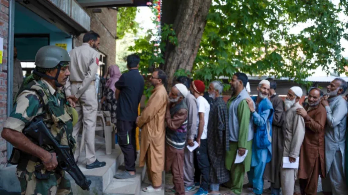 Indian Forces Arrest 3000 Kashmiri Youth Across IIOJK After Constable Attack
