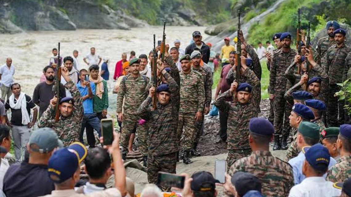 Protesting Citizens Attack Assam Rifles Camp and Burn Military Vehicles in Manipur After Indian Forces Beat Local Villagers