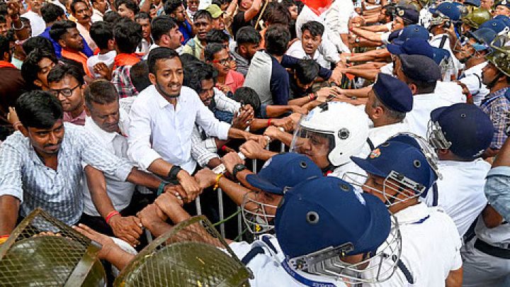 Hindutva Mob Attacks Jadavpur University Students in Midnight Raid Leaving Many Injured