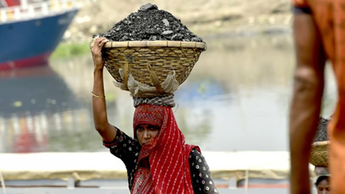 Modi’s Harsh Labor Exploitation Leaves 1 Lakh Daily Wage Workers Without Regularization In IIOJK