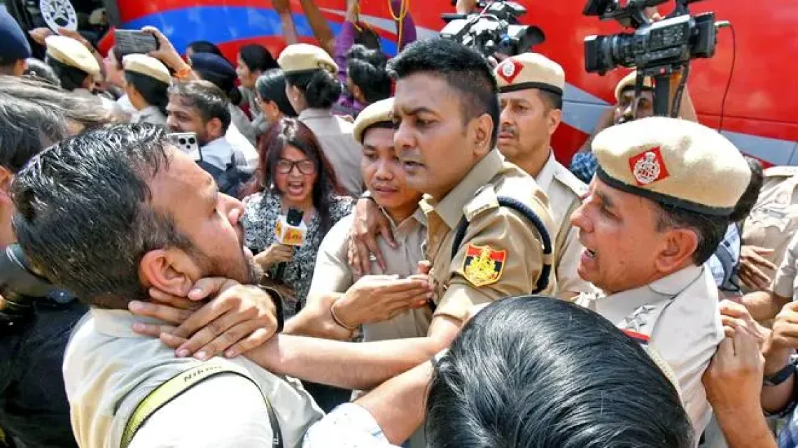 Indian Police Violently Target Journalists and Parliamentarians While Crushing Press Freedom