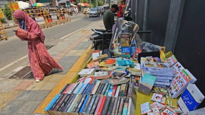 India Crushes Human Rights in IIOJK While Banning Books and Targeting Intellectual Freedom
