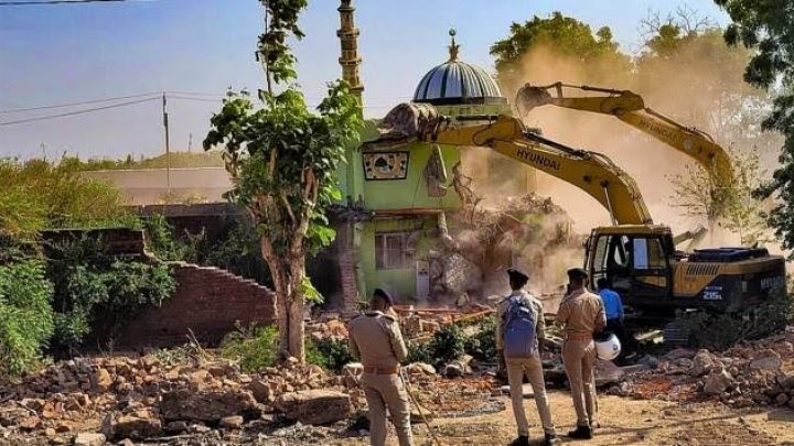Gujarat Administrative Machinery Demolishes Mosque Before Court Hearing, Crushing Due Process